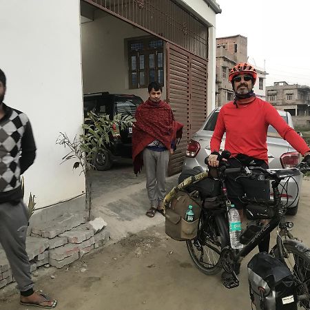Lummj Guest House Motihari Esterno foto